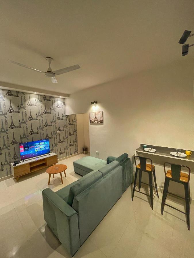 Eiffel Suites - Kammanahalli Bangalore Ngoại thất bức ảnh