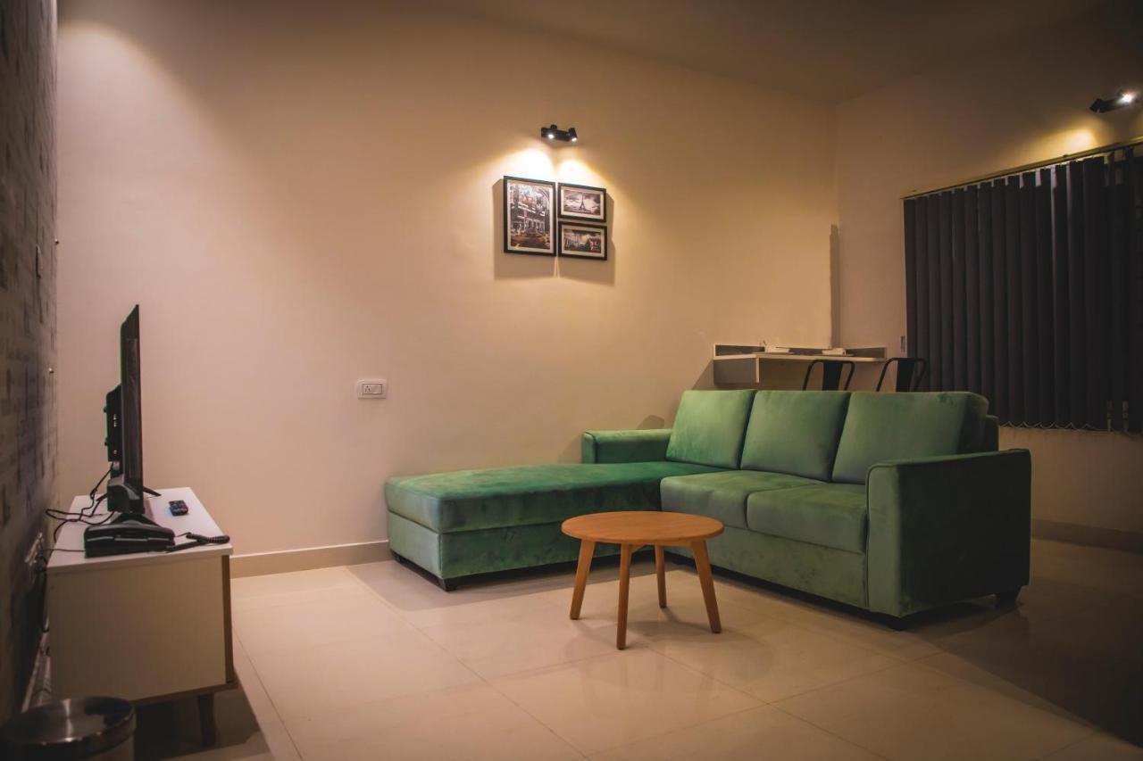 Eiffel Suites - Kammanahalli Bangalore Ngoại thất bức ảnh